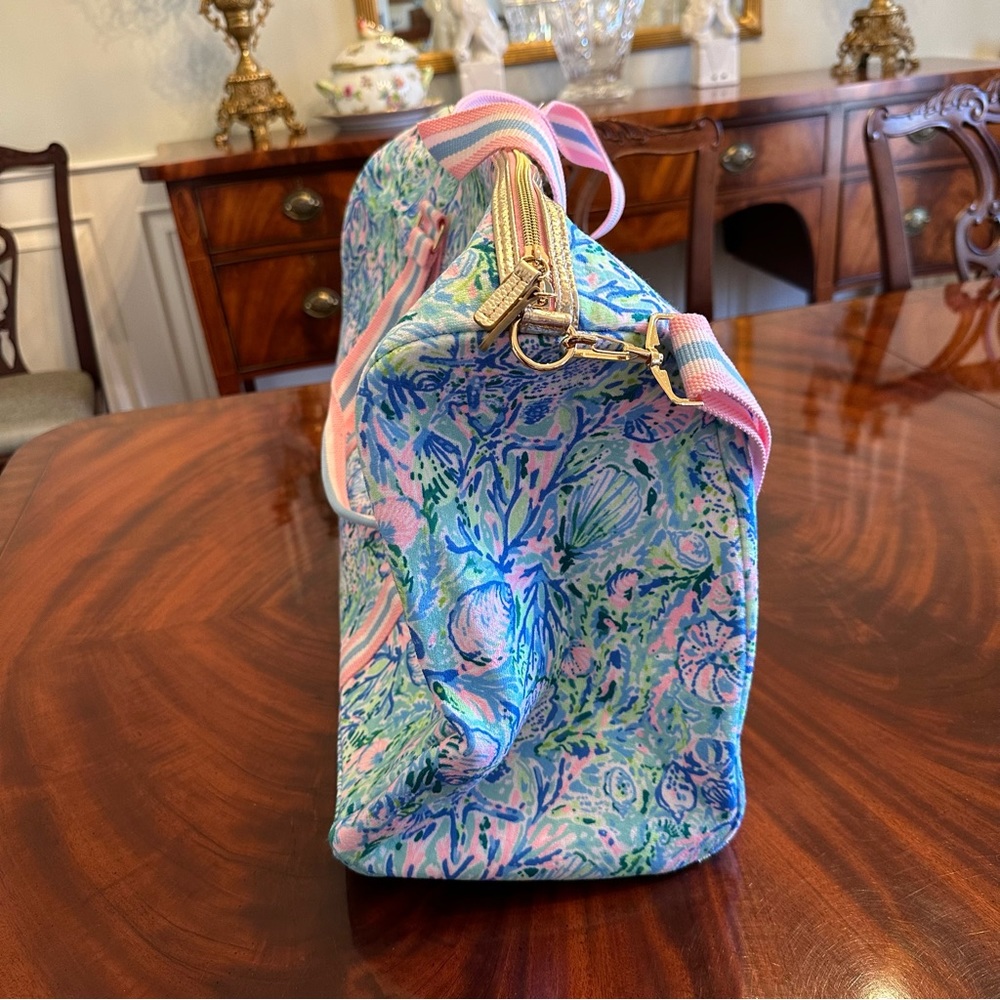 NWT Lilly Pulitzer Weekender Duffel Bag Soleil It On Me - Picture 13 of 16